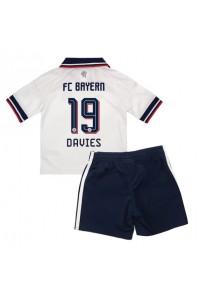 Bayern Munich Alphonso Davies #19 Jalkapallovaatteet Lasten Vieraspeliasu 2026-27 Lyhythihainen (+ Lyhyet housut)